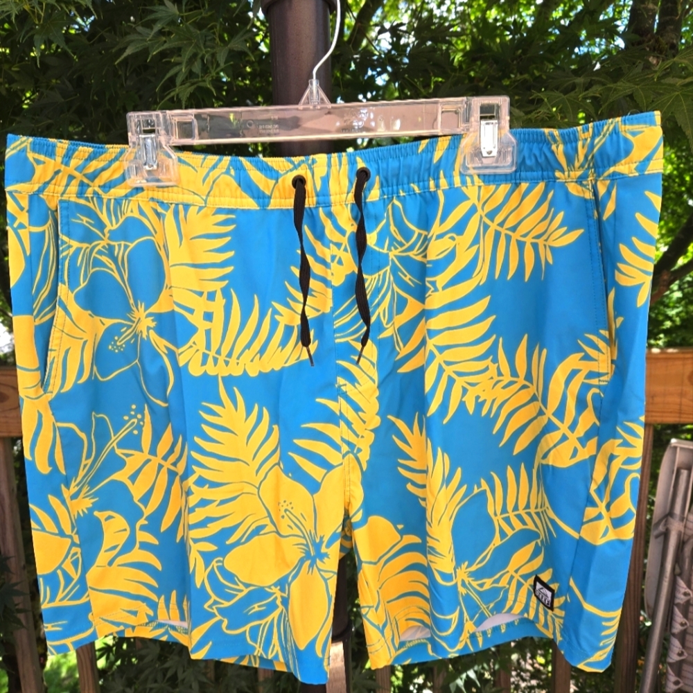 REEF Tropical Blue and Yellow Board Shorts XL